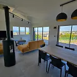 בית נופש Midgard Sea View *