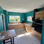 בית נופש Midgard Sea View